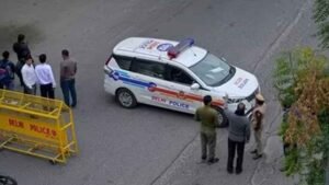 दिल्ली के दो स्कूलों को बम से उड़ाने की धमकी, ई-मेल से मचा हड़कंप, सुरक्षा एजेंसियां अलर्ट