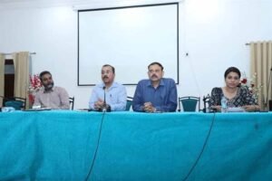 सड़क हादसों पर लगाम की मुहिम, लगातार आयोजित हो रहे रोड सेफ्टी मैनेजमेंट कोर्स