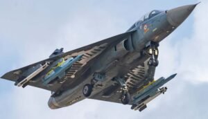 जल्दी चाहिए तेजस MK-1A फाइटर जेट, HAL के नए सीएमडी के साथ वायुसेना करेगी बैठक