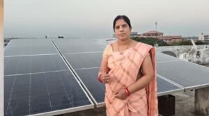 रायपुर : सोलर पैनल अपनाकर देवश्री साहू बनीं आत्मनिर्भर, बिजली बिल से मिली पूर्ण मुक्ति