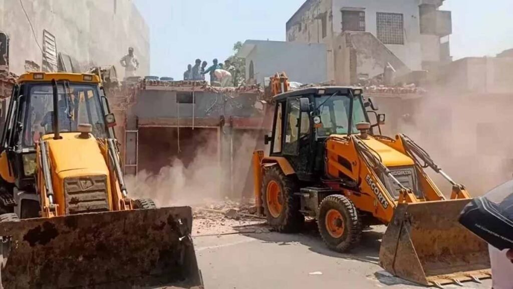 मोतिहारी में पुलिस का बड़ा एक्शन,150 अपराधियों के घरों पर कुर्की-जब्ती