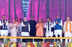 पीएम मोदी और सीएम योगी ने हरदोई में गंगा एक्सप्रेसवे का उद्घाटन, किसानों के योगदान की सराहना