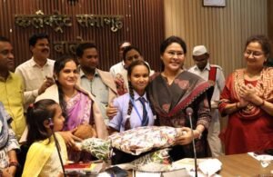 इसरो के यंग साइंटिस्ट प्रोग्राम में चयनित होने वाली हिमांशी साहू का कलेक्टर ने किया सम्मान इसरो के यंग साइंटिस्ट प्रोग्राम