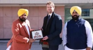 पंजाब में शिक्षा, कृषि और उद्योगों को मिलेगा ग्लोबल विजन, फिनलैंड-नीदरलैंड मॉडल अपनाने की तैयारी