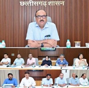 ग्रामीण क्षेत्रों को जलवायु परिवर्तन के अनुकूल बनाने और ग्राम पंचायतवार कार्ययोजना बनाएं – मुख्य सचिव  विकासशील