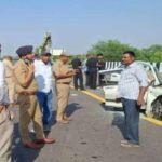 पूर्वांचल एक्सप्रेस-वे पर भीषण हादसा, कंटेनर से टकराई कार; दंपती समेत 5 की मौत