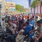 रांची में पेट्रोल 100 के पार, अफवाहों से पंपों पर लंबी कतारें