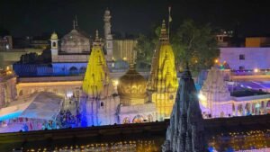 काशी में आस्था का रिकॉर्ड सैलाब, मार्च में 65 लाख श्रद्धालुओं ने किए दर्शन