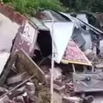 लखनऊ सिविल कोर्ट के बाहर चला बुलडोजर, वकीलों ने किया जोरदार विरोध प्रदर्शन