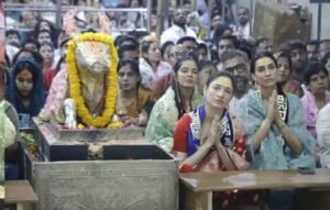 महाकाल की भक्ति में लीन दिखीं तमन्ना भाटिया: त्रिपुण्ड लगाकर भस्म आरती में हुईं शामिल