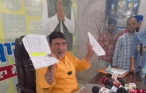 लुधियाना प्रेस कॉन्फ्रेंस में गरमाई सियासत: AAP विधायक ने मजीठिया को दी खुली चुनौती