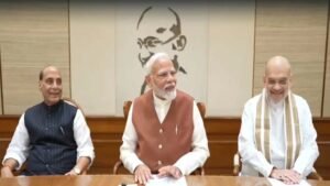 मोदी कैबिनेट का बड़ा ऐलान: पहली स्वदेशी सेमी हाई-स्पीड ट्रेन और किसानों को बढ़ी MSP की सौगात