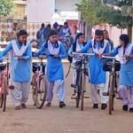 बिहार बालिका साइकिल योजना में बदलाव, साइकिल पर लगेगा नया स्लोगन और मोनोग्राम