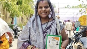 सफलता की कहानी-सुनीता जायसवाल को मौके पर मिला राशन कार्ड, चेहरे पर लौटी मुस्कान