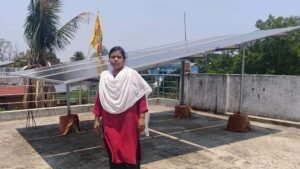 पीएम सूर्य घर योजना -अरूना के घर अब सूरज की रोशनी से रोशन, बिजली बिल की चिंता से मिली मुक्ति