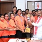उप मुख्यमंत्री अरुण साव से फेडरेशन कप मिक्स्ड नेटबॉल चैंपियनशिप में रजत पदक जीतने वाले खिलाड़ियों ने की मुलाकात