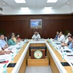 मुख्य सचिव ने की महत्वपूर्ण योजनाओं के क्रियान्वयन की समीक्षा, डेटा आधारित निगरानी पर जोर