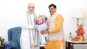 CM की अमित शाह से मुलाकात के बाद बढ़ीं कैबिनेट विस्तार की चर्चाएं, मंत्रियों की परफॉर्मेंस रिपोर्ट पर मंथन