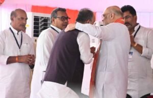 कैबिनेट से बाहर, लेकिन सियासत में बरकरार मंगल पांडे,अमित शाह की तस्वीर ने बढ़ाई चर्चा