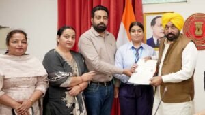 पंजाब बोर्ड 12वीं रिजल्ट में सरकारी स्कूलों का जलवा, मेरिट में चमके 122 छात्र; Bhagwant Mann ने किया सम्मानित