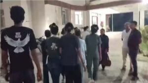 बेतिया में ऑर्केस्ट्रा की आड़ में मानव तस्करी का खुलासा, छापेमारी में 6 नाबालिग लड़कियां रेस्क्यू