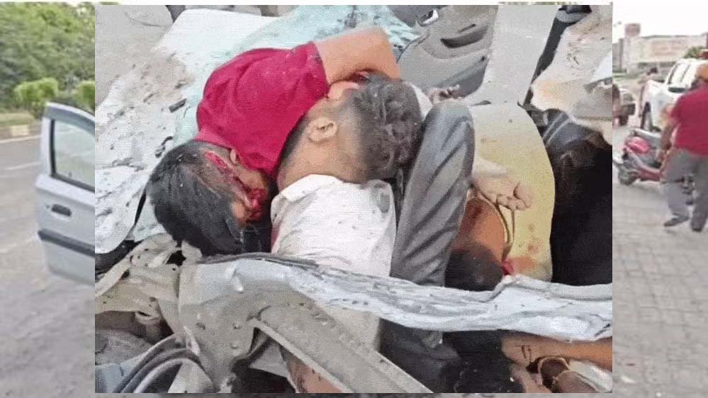 गुरदासपुर हाईवे पर भीषण हादसा, अज्ञात वाहन से टकराई ऑल्टो; पठानकोट के 4 युवकों की मौत