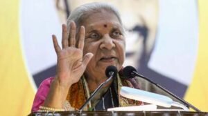यूपी के सभी कॉलेज-यूनिवर्सिटी में यूनिफॉर्म अनिवार्य, राज्यपाल का बड़ा आदेश