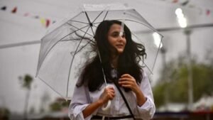 पंजाब में बारिश और तेज हवाओं से मौसम सुहाना, 3.4 डिग्री गिरा तापमान; आज भी अलर्ट जारी