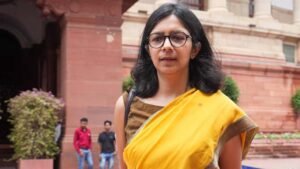 ‘भेड़-बकरी’ टिप्पणी पर स्वाति मालीवाल मुश्किल में, कोर्ट ने भेजा समन