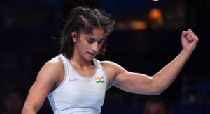 विनेश फोगाट की होगी मैट पर वापसी! सुप्रीम कोर्ट ने WFI को दिया बड़ा झटका