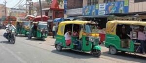 पटना में बढ़े किराये से यात्रियों की जेब पर असर, ऑटो-टेम्पू चालक वसूल रहे मनमाना पैसा