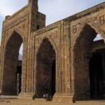 अजमेर का अढ़ाई दिन का झोंपड़ा फिर विवाद में, हनुमान चालीसा पाठ की अनुमति की मांग