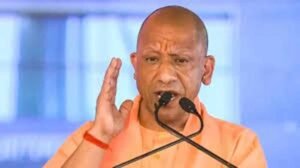 आंधी-बारिश पीड़ितों को योगी सरकार की राहत, परिजनों को दिए 4-4 लाख रुपये