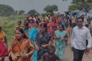 केशलपुर में अवैध कोयला खनन पर बवाल, बमबाजी और तोड़फोड़ से मचा हड़कंप