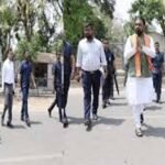 बिहार में ‘नो व्हीकल डे’: सीएम सम्राट चौधरी पैदल पहुंचे सचिवालय, दिया बड़ा संदेश