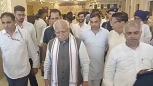 करनाल दौरे पर मनोहर लाल खट्टर ने नीलोखेड़ी क्षेत्र के विकास कार्यों की समीक्षा की