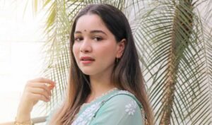 सारा तेंदुलकर का पैपराजी पर गुस्सा, भद्दे कैप्शन को लेकर लगाई फटकार