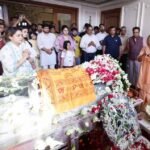 अपर्णा यादव के घर पहुंचे मुख्यमंत्री, प्रतीक के निधन पर जताया शोक
