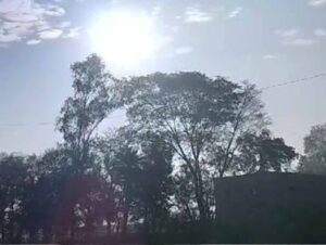 छत्तीसगढ़ में मौसम का अलर्ट: गरज-चमक के साथ बारिश, 50 KM/H की रफ्तार से चलेंगी हवाएं