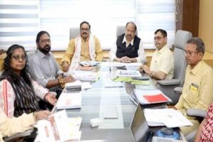 लघु उद्योग निगम के क्रियाकलापों को व्यापक स्वरूप देकर व्यवसाय और मुनाफा बढ़ाएं : मंत्री  काश्यप