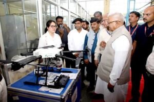 वैज्ञानिक आधुनिक कृषि का व्यवहारिक अनुभव किसानों को दे : राज्यपाल  पटेल