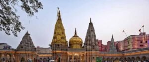 योगी सरकार में बढ़ी आस्था की रौनक, काशी विश्वनाथ मंदिर में रिकॉर्ड तोड़ श्रद्धालुओं ने किए दर्शन