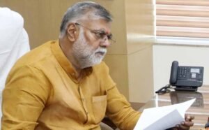आजीविका मिशन अंतर्गत योजनाओं का वित्तीय प्रबंधन करें बेहतर : मंत्री पटेल