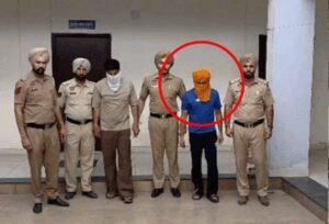 देश छोड़कर फरार होने की फिराक में थे 2 गैंगस्टर, पंजाब पुलिस ने दबोचा