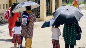 पंजाब में गर्मी का कहर, दिन के बाद अब रात में भी चल रहीं झुलसाने वाली हवाएं