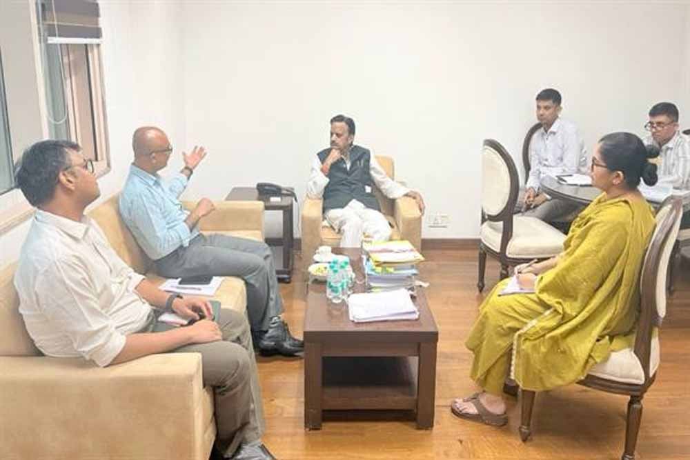 उप मुख्यमंत्री  शुक्ल ने स्वास्थ्य विभाग की महत्वपूर्ण योजनाओं एवं प्रशासनिक विषयों की समीक्षा की