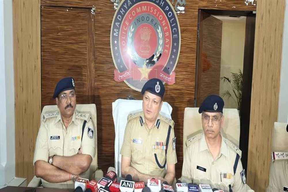 मध्यप्रदेश पुलिस की अवैध मादक पदार्थों की जब्ती के विरुद्ध कार्यवाही