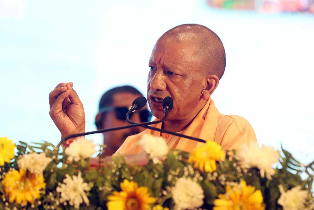 श्रमिक राज्य की प्रगति की सबसे बड़ी शक्ति, उन्हें सम्मान और सुरक्षा देना सरकार की प्राथमिकता : मुख्यमंत्री योगी