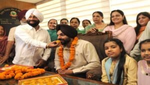 मोहाली नगर निगम पर पहली बार AAP का कब्जा, सरबजीत समाना बने मेयर