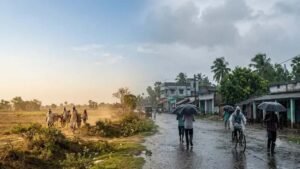 बिहार मौसम अलर्ट: कई जिलों में भारी बारिश और आंधी, कुछ हिस्सों में लू का कहर जारी